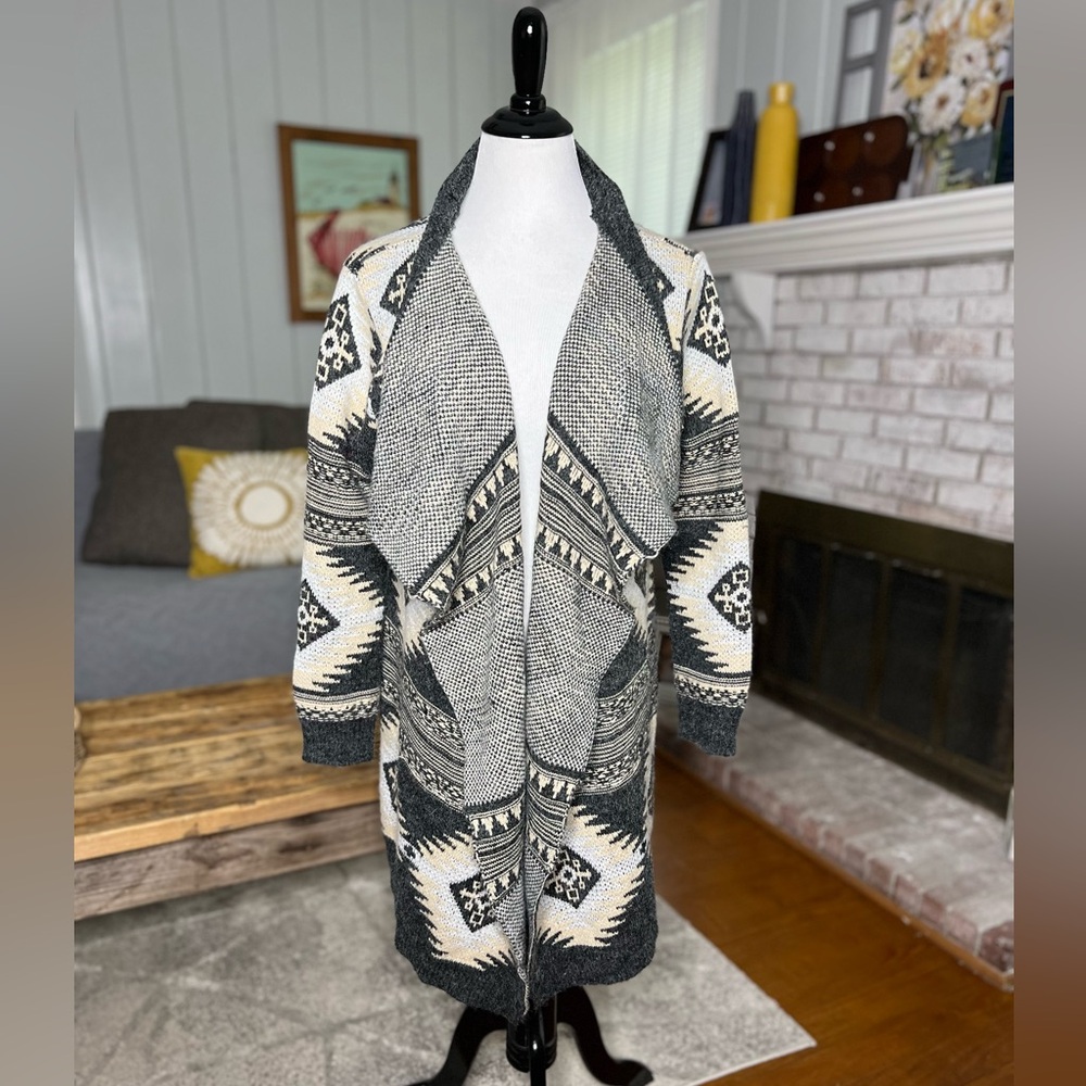 debut Black Cream Geometric Open-Front Cardigan